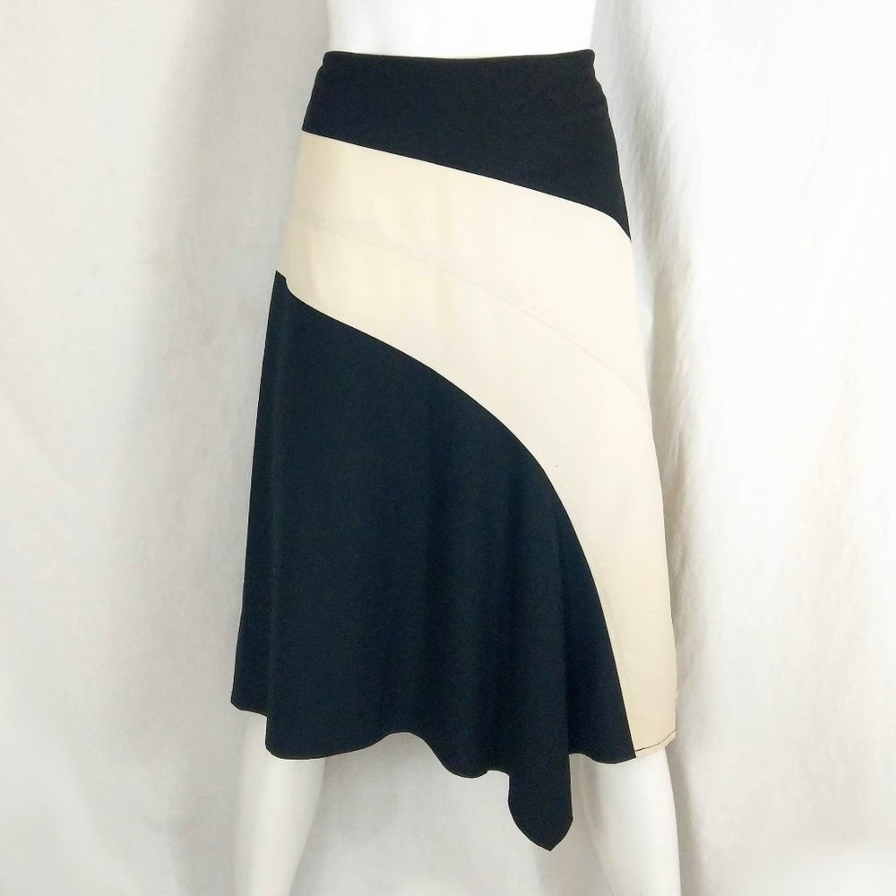 EUC Limited Stretch Black Cream Skirt Colorblock
